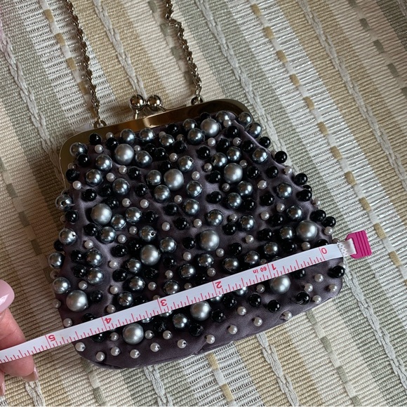 💎NWT‼️ Timeless 2-way Kiss-lock Beaded Evening Bag - shades of gray ✨✨✨ - Picture 4 of 8